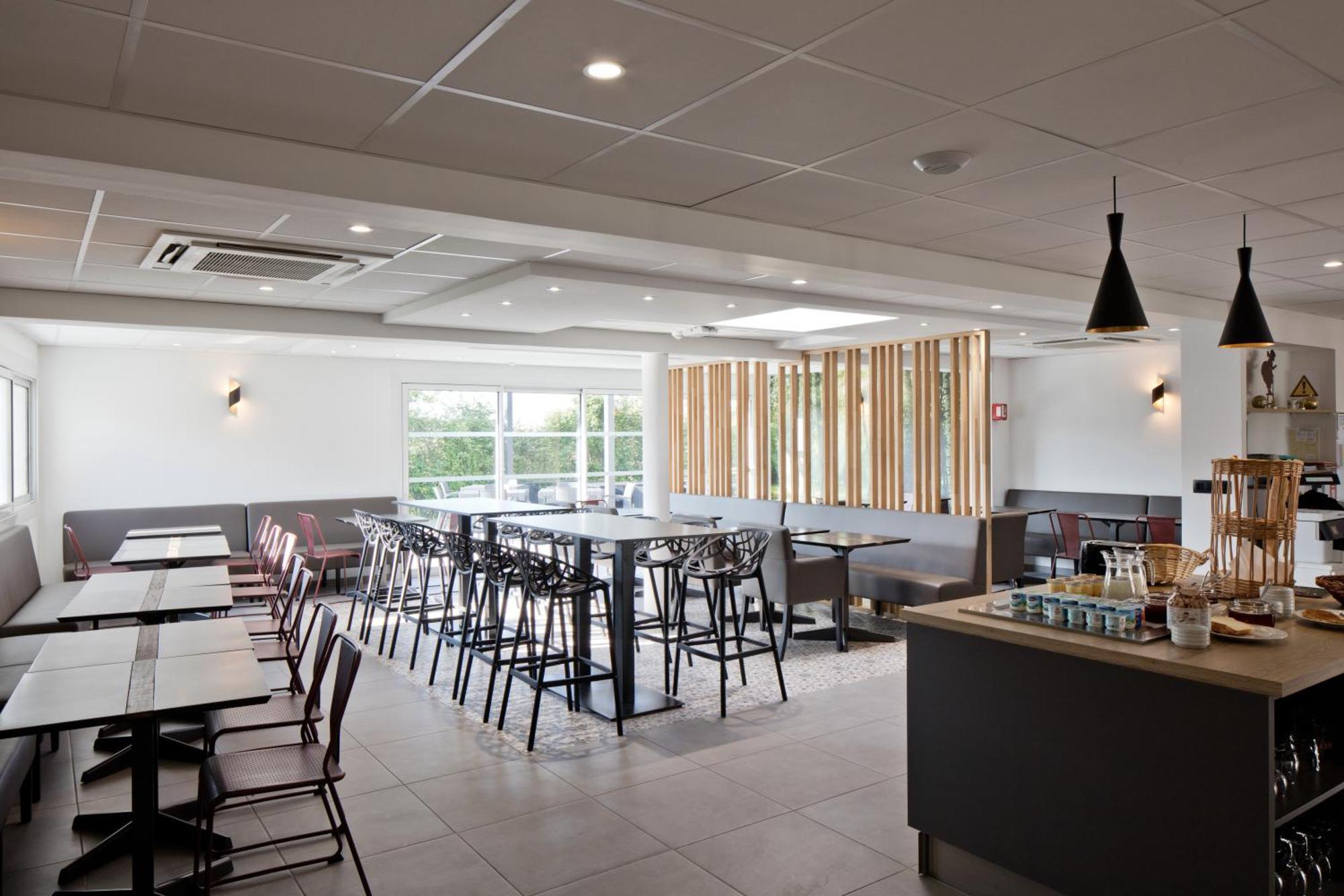 Blyes Hotel Le Riccoty מראה חיצוני תמונה